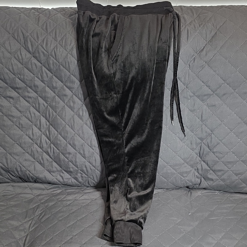 Felina Women's Velvet Jogger Pants